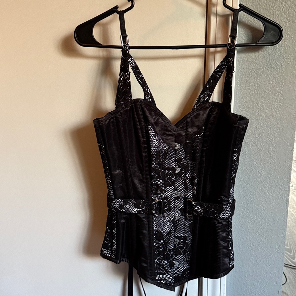 Corset story Gothic Style Black & White Corset size UK-6